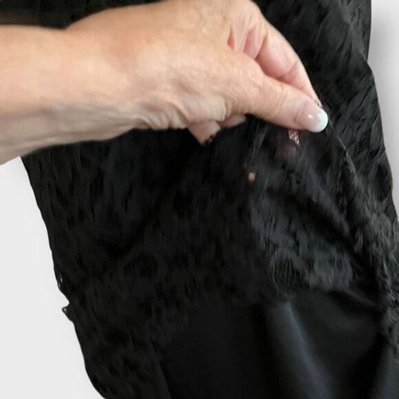 Vintage Area Women’s Medium Black Lace Detail Sleeveless Tank Top Blouse - Picture 4 of 9